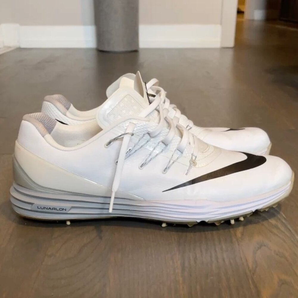 Nike Lunarlon Golf Shoes White Black Swoosh Spikeless Mens